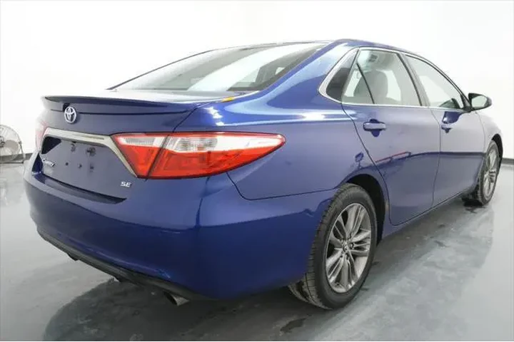 $7951 : Toyota Camry 2015 SE 4dr Sed image 7