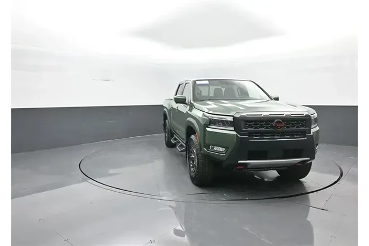 $38424 : Nissan Frontier 2025 4x4 PRO image 2