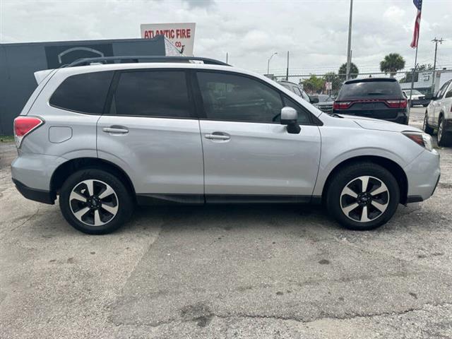 $9875 : 2017 Forester 2.5i Premium image 6