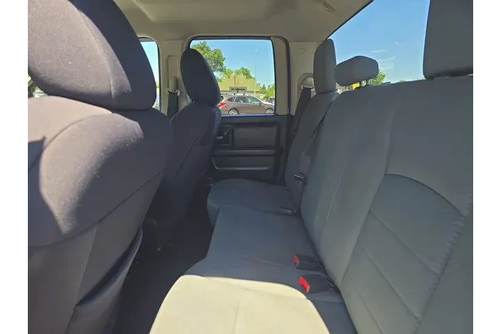 $15995 : Ram 1500 2014 4x2 Express 4d image 8