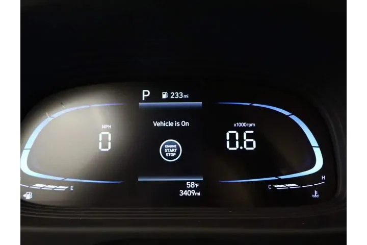 $20494 : Hyundai VENUE 2025 Limited 4 image 8