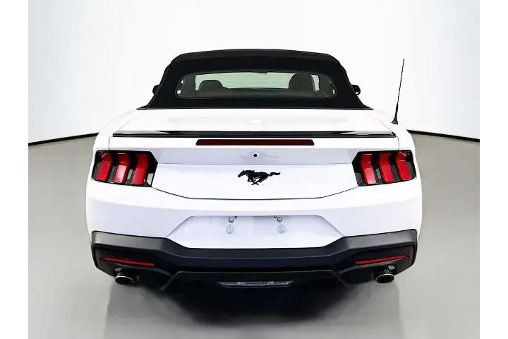 $38750 : Ford Mustang 2025 EcoBoost P image 6
