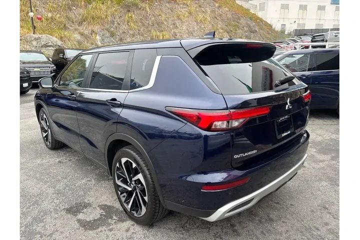 $26688 : Mitsubishi Outlander 2024 SE image 5