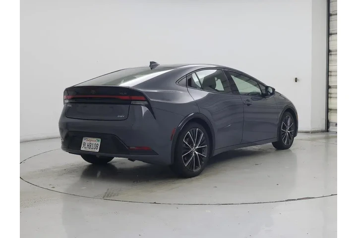 $29998 : Toyota Prius 2024 XLE 4dr Ha image 8
