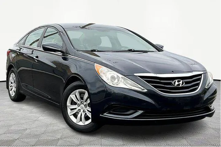 $7655 : Hyundai SONATA 2013 GLS 4dr image 3