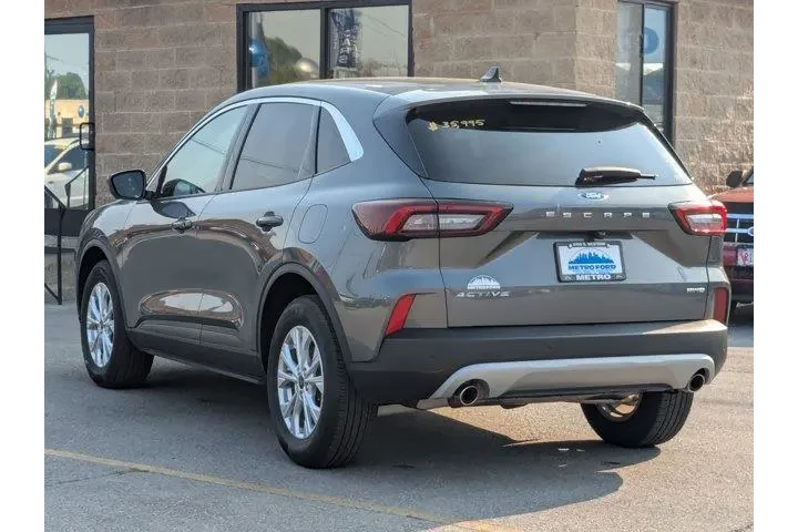 $25217 : Ford Escape 2023 AWD Active image 6