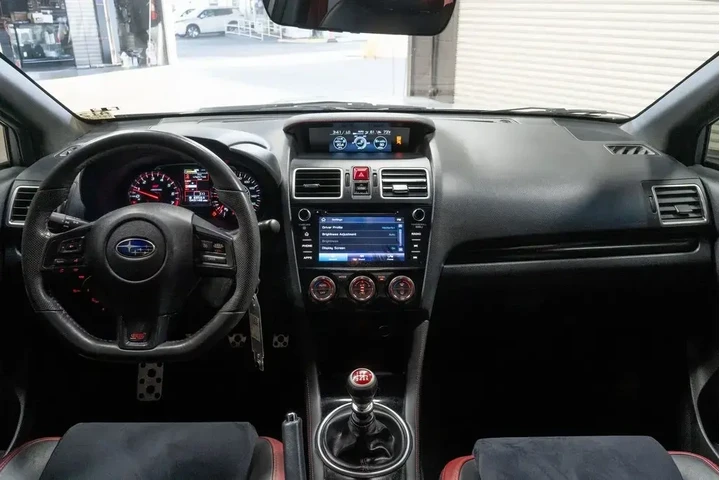 $28997 : Subaru WRX 2019 AWD STI 4dr image 2