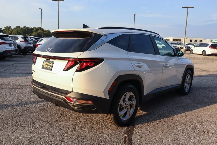 $18988 : 2024 Tucson SEL image 4