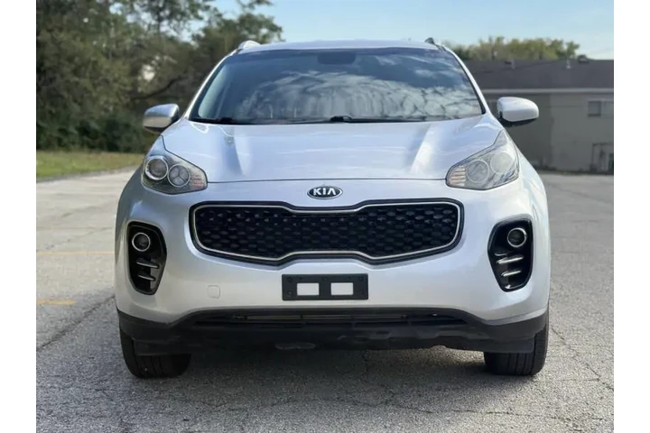 $7999 : 2017 Sportage EX image 5