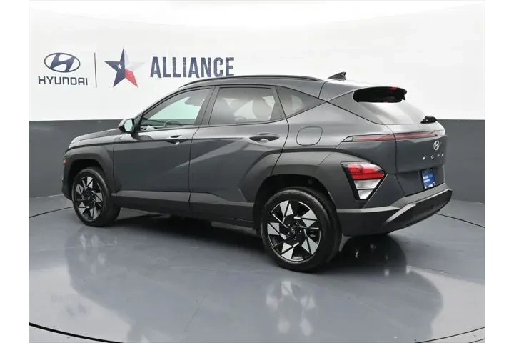 $23900 : Hyundai KONA 2024 AWD SEL 4d image 6