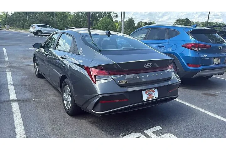 $20477 : Hyundai ELANTRA 2024 SE 4dr image 5