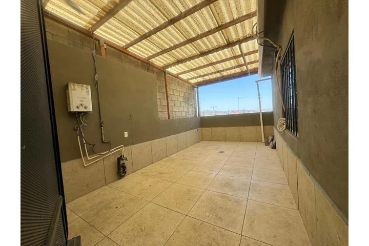 $16000 : Casa amplia de una sola planta image 4