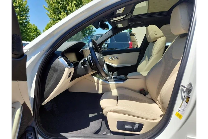 $28998 : BMW 3 Series 2022 330i 4dr S image 10