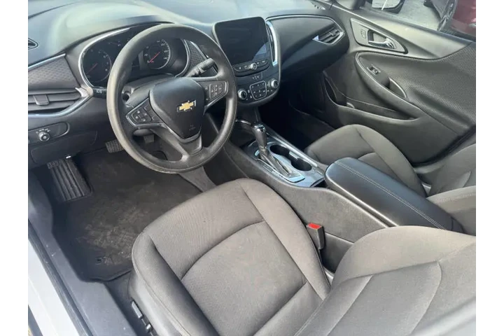 $9297 : 2020 Malibu LT image 9