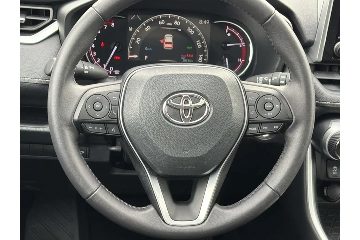 $34470 : Toyota RAV4 2023 XLE Premium image 9