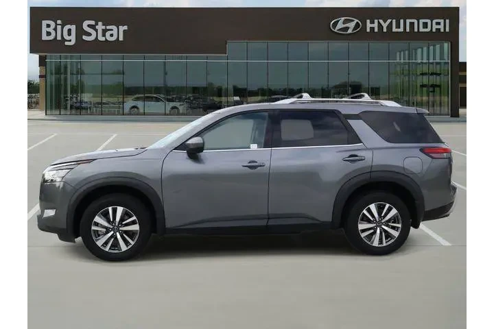 $29213 : Nissan Pathfinder 2024 SL 4d image 2