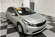 2017 KIA FORTE5 en Merced