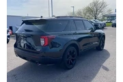 $38452 : Ford Explorer 2023 AWD ST-Li thumbnail