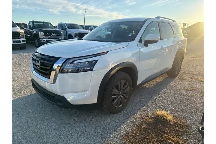 $25400 : Nissan Pathfinder 2024 SV 4d image 1