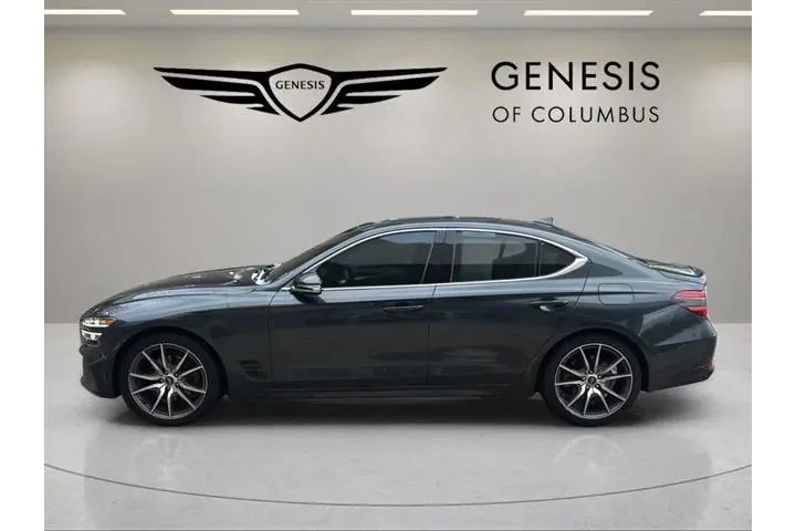 $21844 : Genesis G70 2023 2.0T 4dr Se image 2
