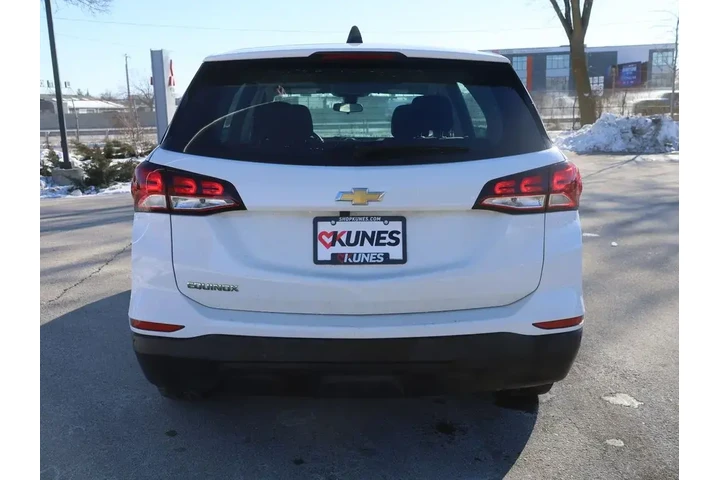 $16770 : Chevrolet Equinox 2022 LS 4d image 8