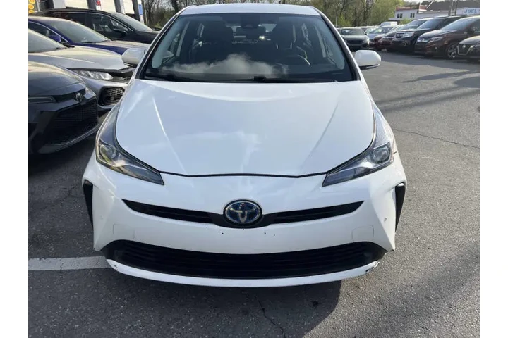 $13900 : 2021 Prius LE image 3