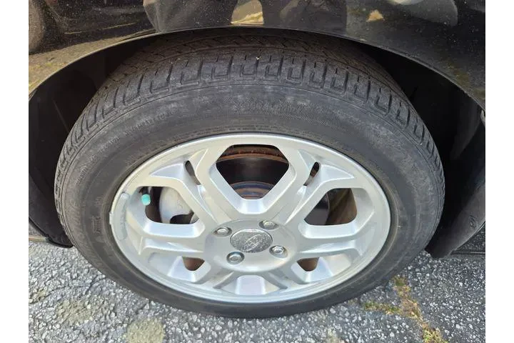 $7991 : Ford Focus 2008 SES 4dr Seda image 10