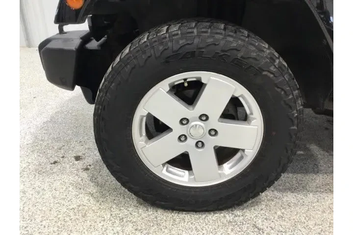 $10900 : Jeep Wrangler Unlimited 2012 image 8