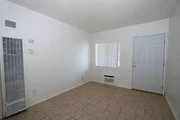 $1395 : 2-Bedroom Highland Apartment thumbnail