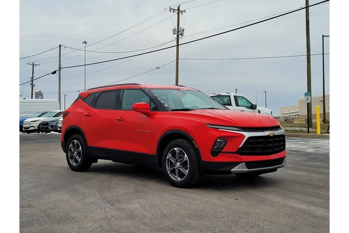 $27159 : Chevrolet Blazer 2023 AWD LT image 1