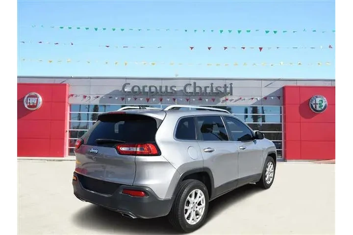 2015 Cherokee Latitude image 8