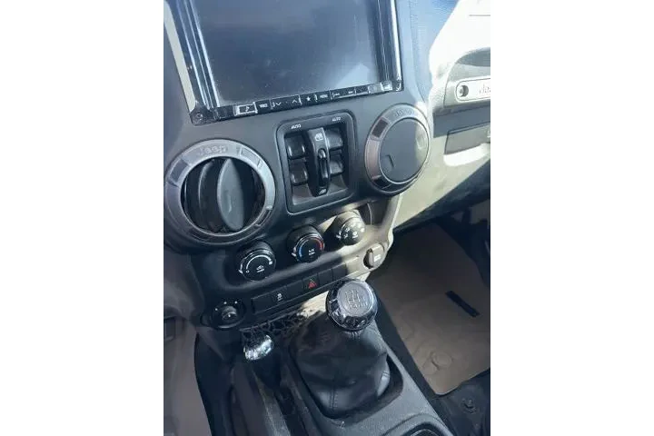 $22900 : Jeep Wrangler Unlimited 2017 image 8