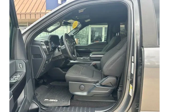 $28427 : Ford F-150 2021 4x2 XL 4dr S image 7