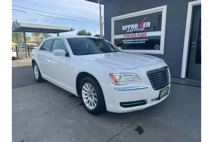 $9998 : 2011 300 image 2