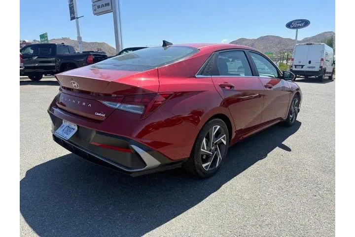 $20732 : Hyundai ELANTRA 2024 Limited image 3
