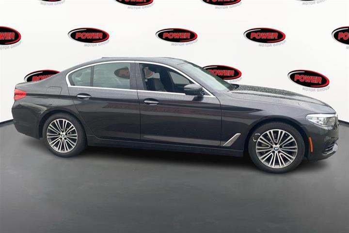 $21595 : Used 2018 5 Series 530i xDriv image 3