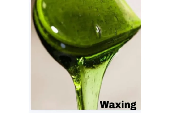 Massages wax shaving trimming image 3