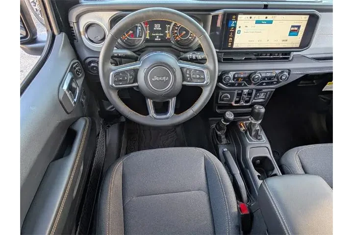 $39988 : Jeep Wrangler 2024 4x4 Sahar image 9