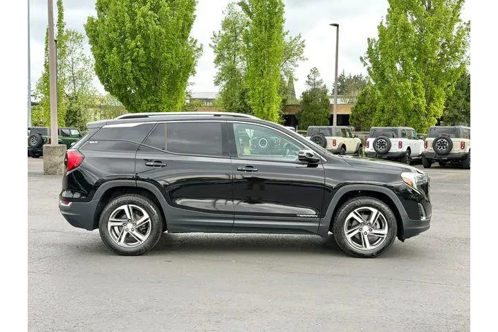 $16995 : GMC Terrain 2019 4x4 SLT 4dr image 3