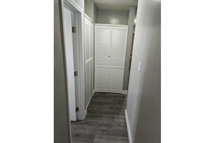 $3000 : Gardena 3bed/ 2bed image 8