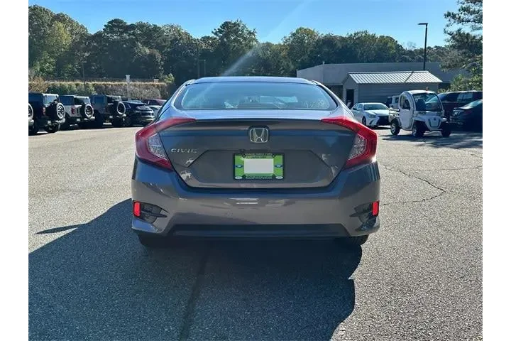 $18348 : Honda Civic 2017 LX 4dr Seda image 6