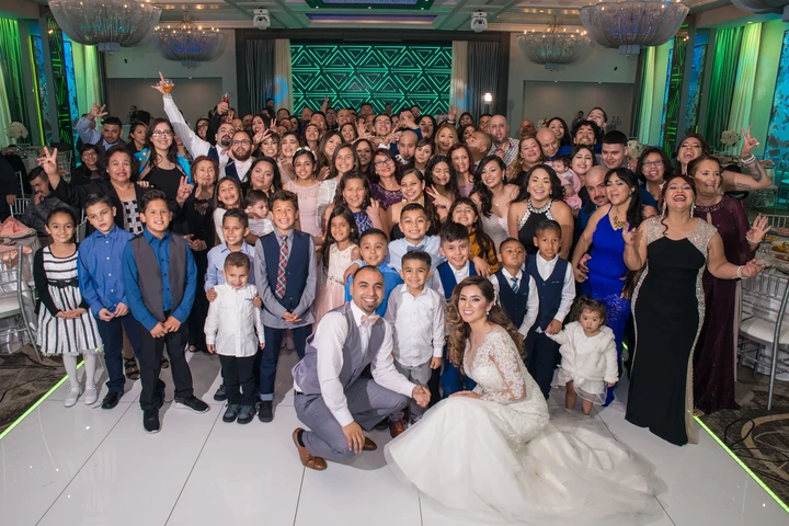 BANQUET HALL,FOTO & VIDEO image 7