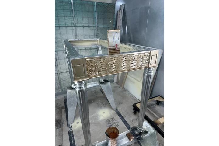 ayudante de pintor de muebles image 5