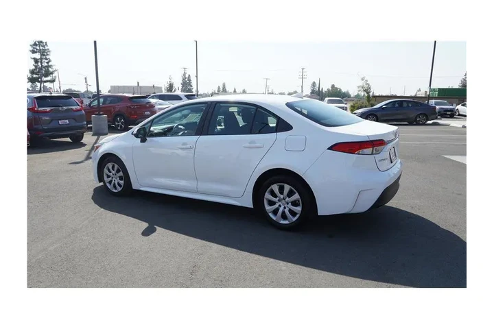 $20984 : 2023 Corolla LE image 8