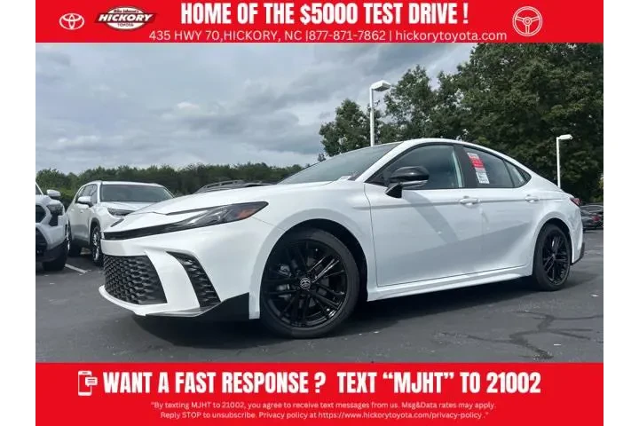 $29561 : Toyota Camry 2025 SE 4dr Sed image 1