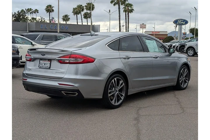 $17590 : Ford Fusion 2020 Titanium 4d image 8