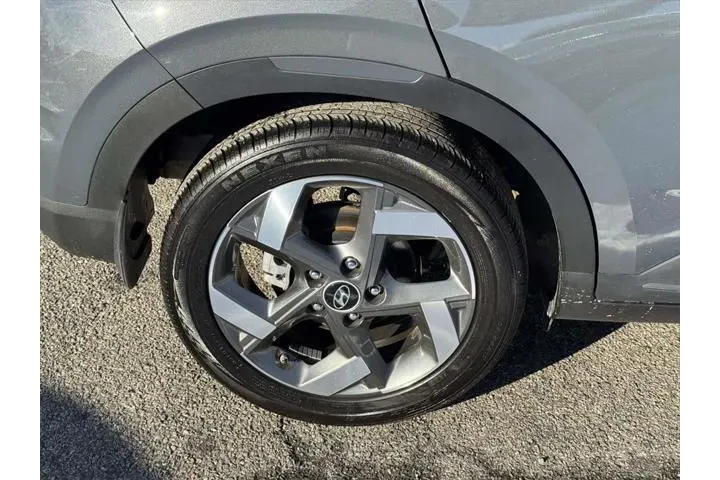 $22888 : Hyundai VENUE 2024 Limited 4 image 9