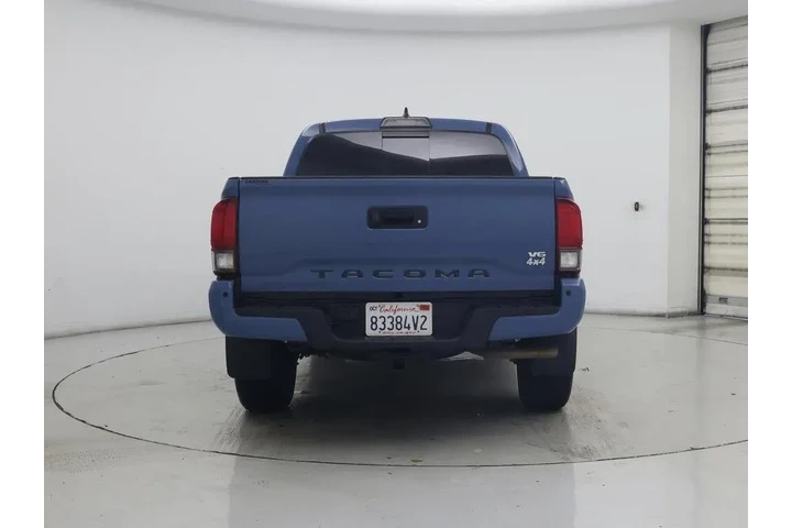 $35998 : Toyota Tacoma 2019 4x4 TRD S image 6