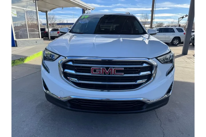 2019 GMC Terrain SLT image 2