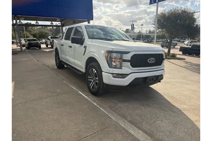 $36988 : Ford F-150 2023 4x4 XL 4dr S image 2